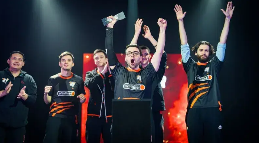 VirtusPro уволила dastan в качестве тренера