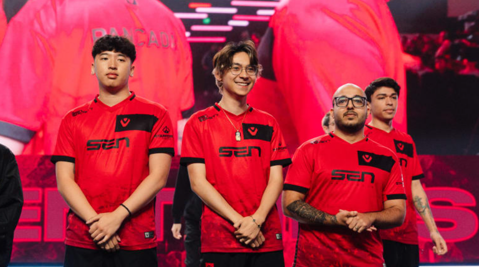 Boostio снова вызывает проблемы — капитан 100 Thieves высмеивает соперников