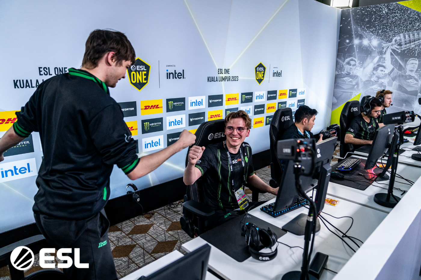 Поиск славы Falcons на TI 2024