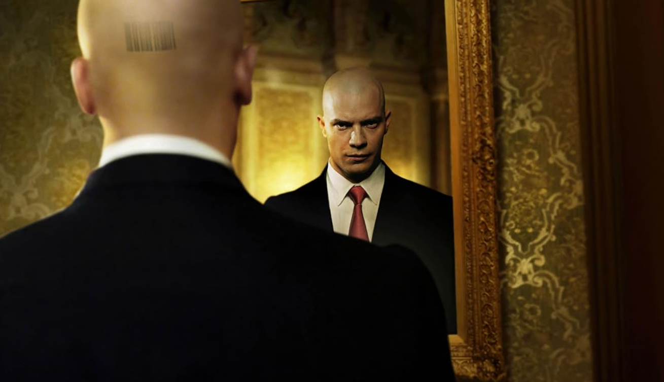 HITMAN mirror and reflection