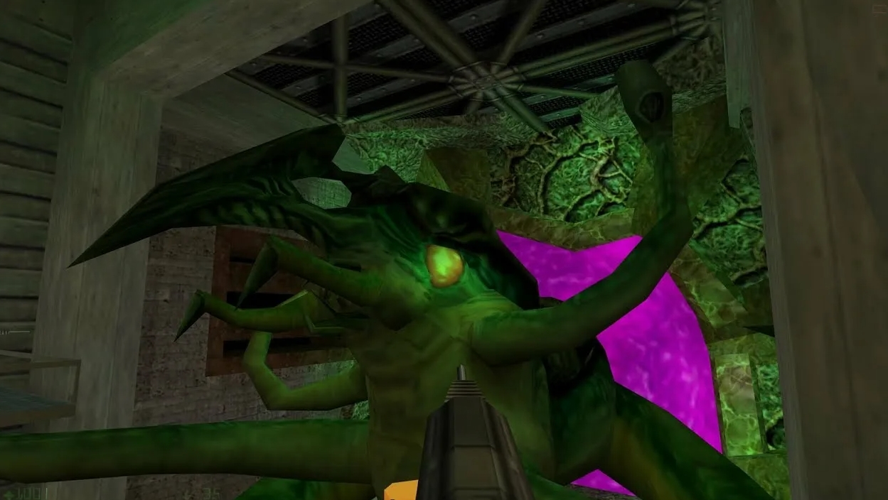 All the features and gameplay of Opposing Force