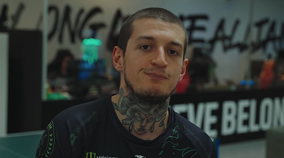 Участник турнира CIS Battle 3: Nikobaby возвращается в команду Level UP